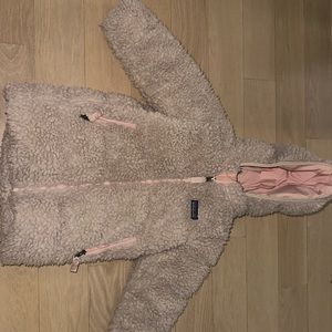 Patagonia warm winter jacket (fuzzy)